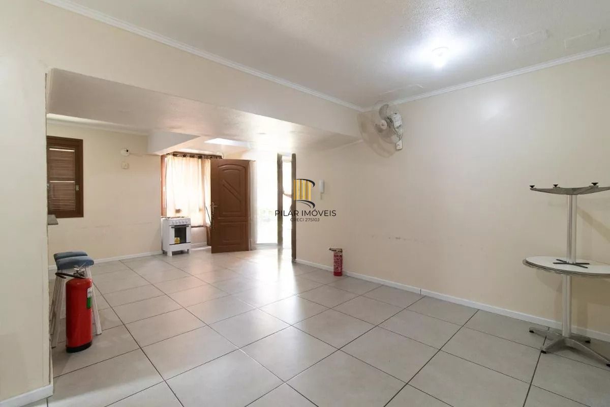 Apartamento à venda com 64m², 2 quartos e 1 vaga no Partenon
