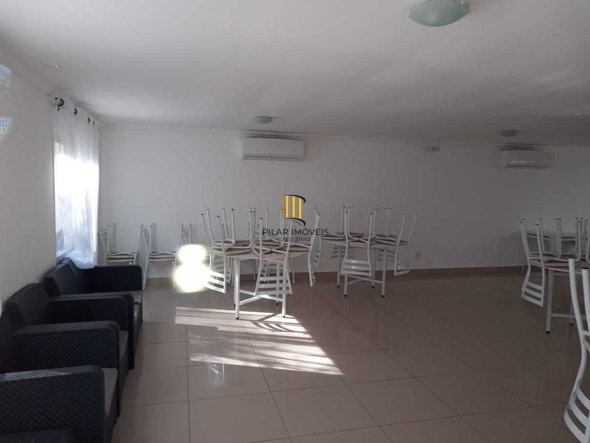 Apartamento com Sacada Morro Santana com 1 vaga de garagem