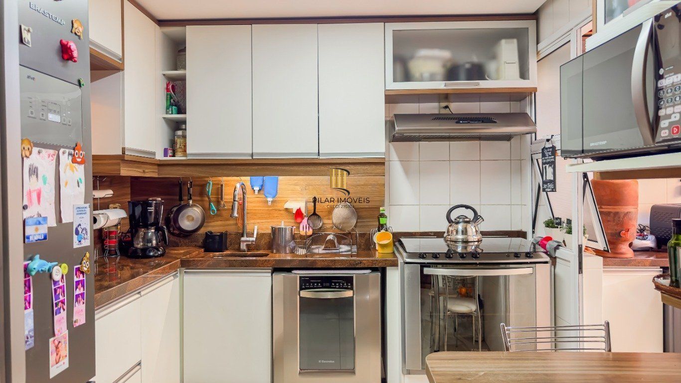 Casa em Condomínio, 3 Quartos, Suíte e 3 Vagas no Jardim Carvalho, Porto Alegre