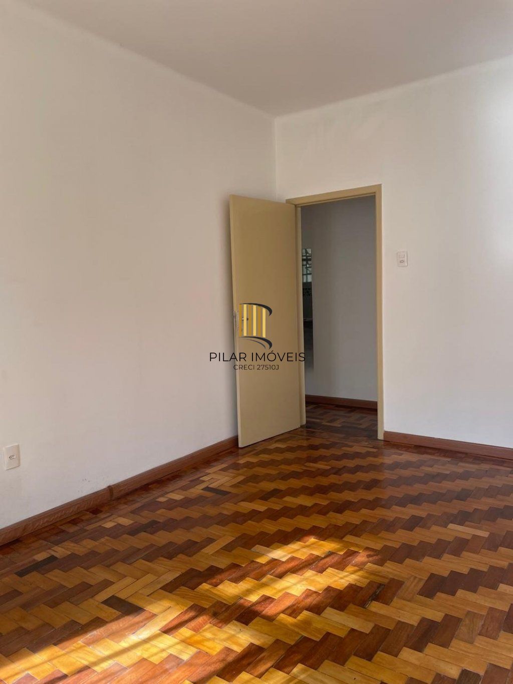 Apartamento com 2 dormitórios no Bairro Santa Cecília