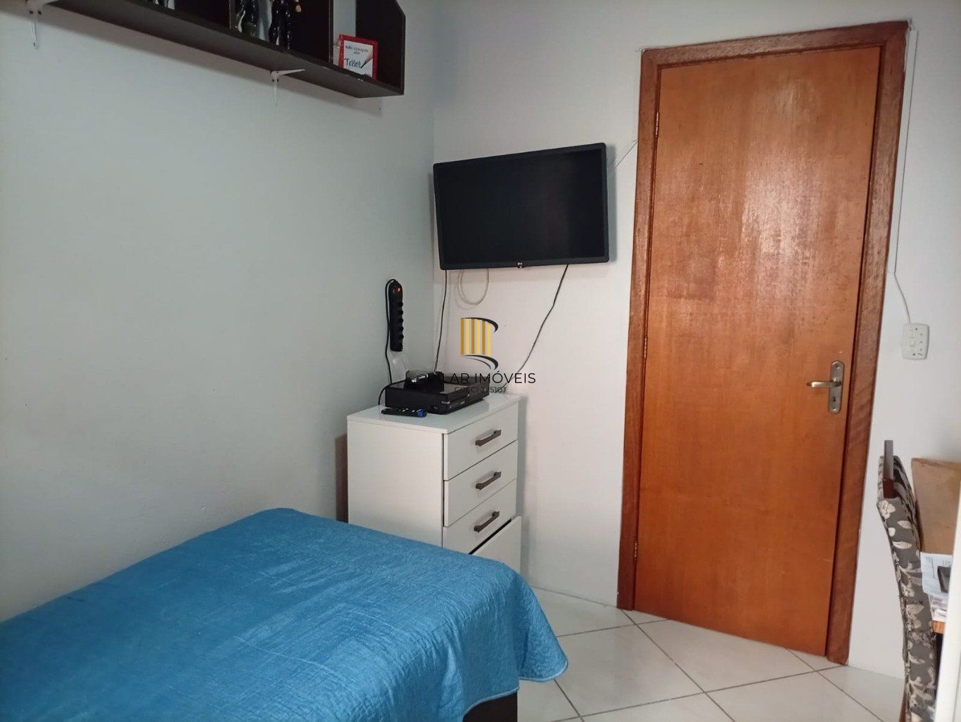 Casa com 2 dormitorios com 1 vaga de garagem, no Bairro Olaria em Canoas