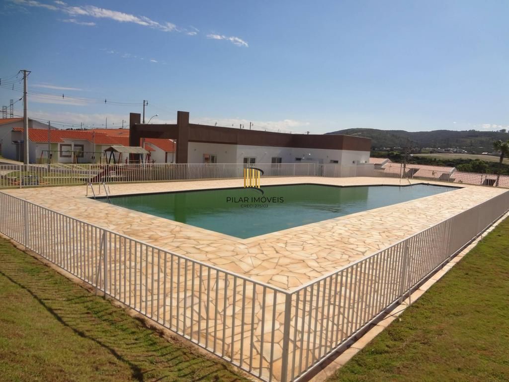 Casa com 3 quartos e 2 vagas em Alvorada no Condomínio Terra Nova