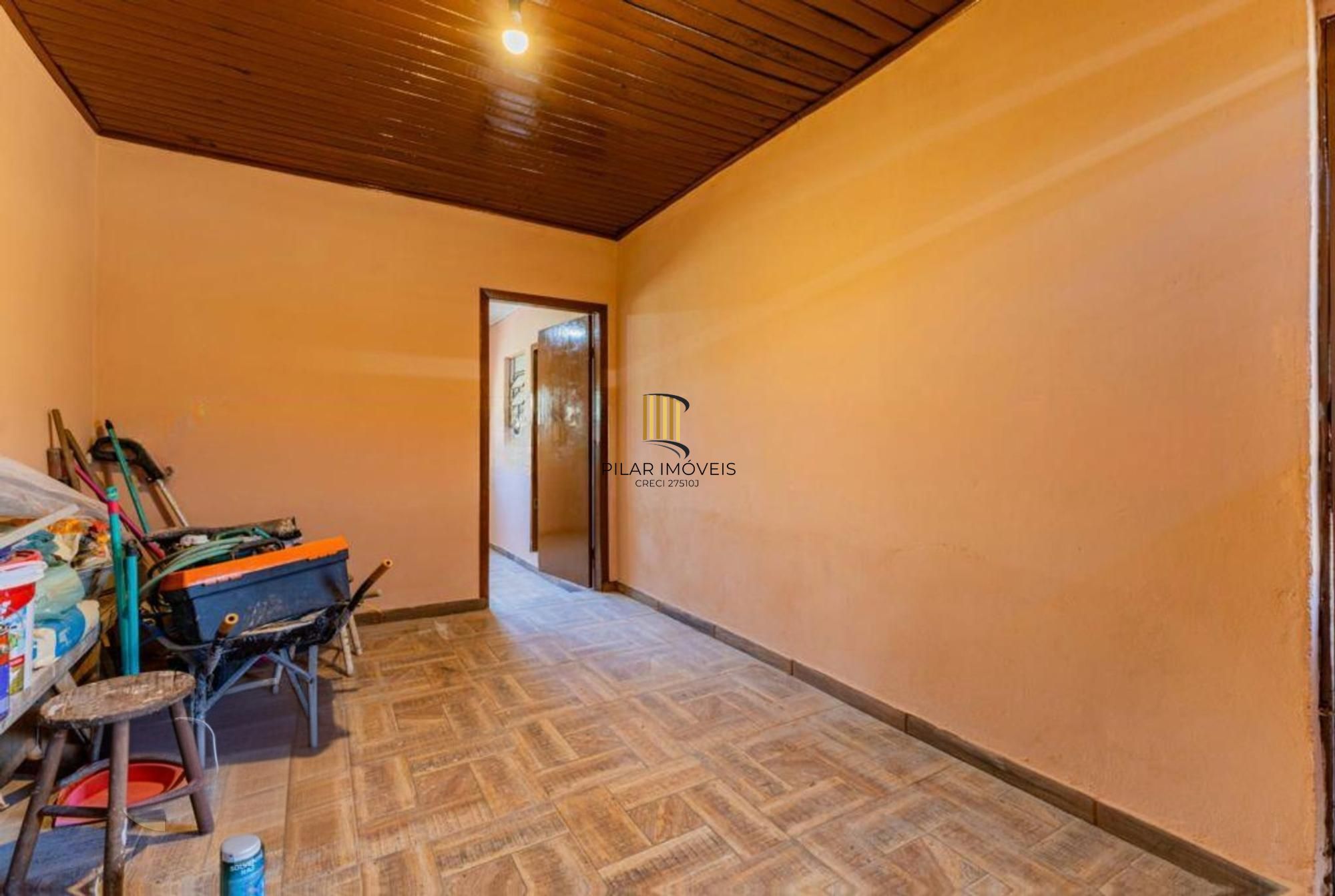 Casa com 3 Quartos e 2 vagas no Bairro Morro Santana