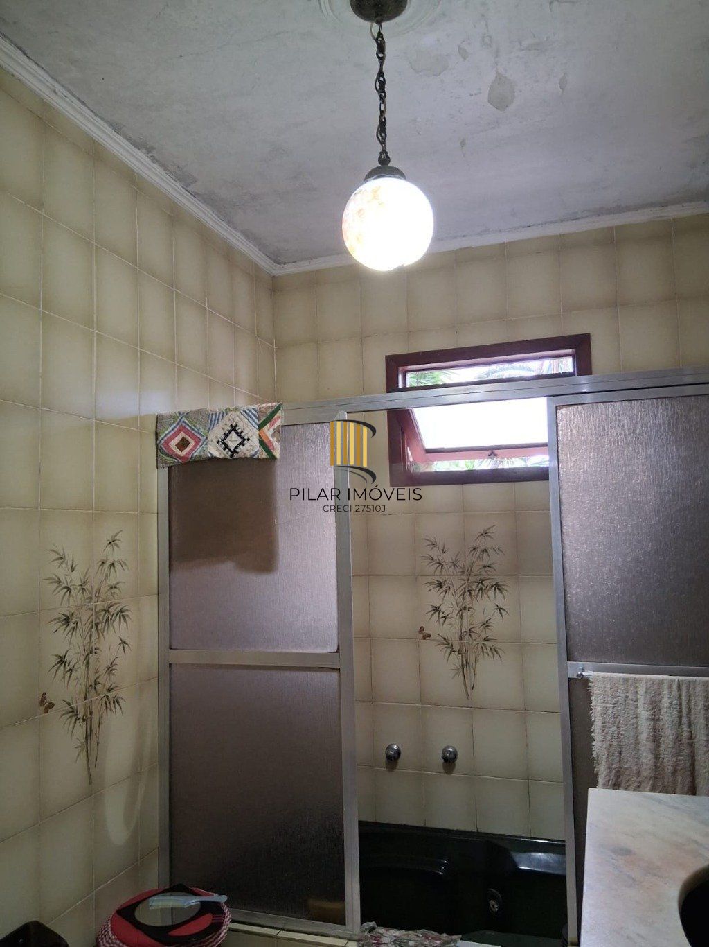 Casa com piscina 4 quartos e 2 vagas no Bairro Jardim Itu