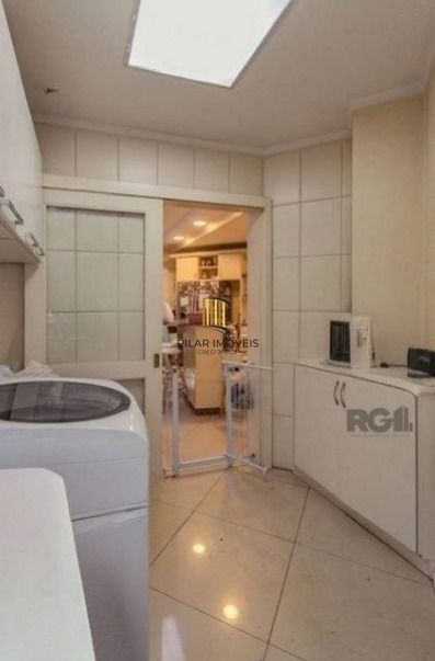 Casa com 4 suítes no Bairro Jardim Itu