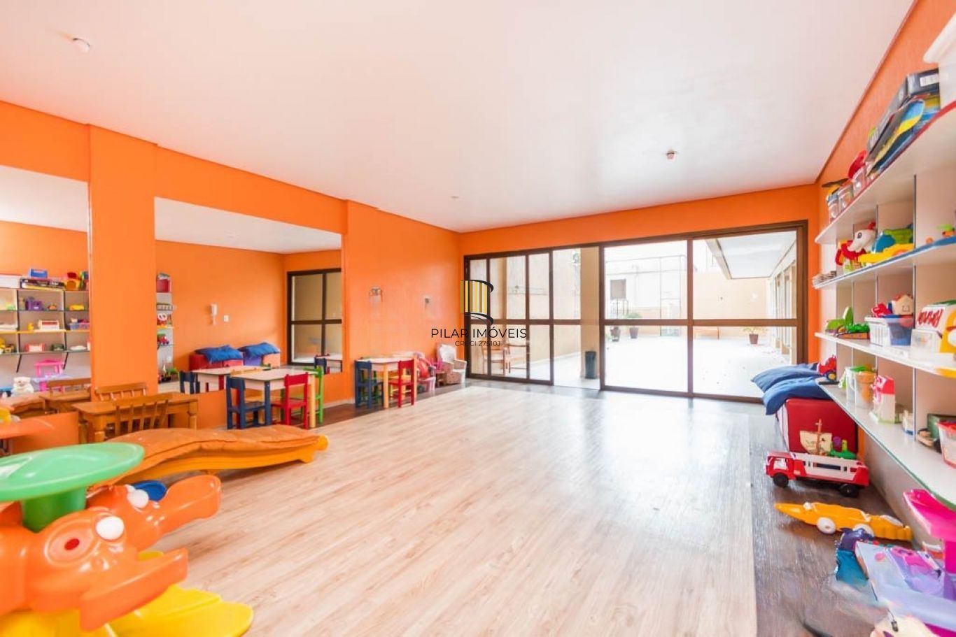 Apartamento com 3 dormitórios e 2 vagas de garagem no Bairro Higienópolis