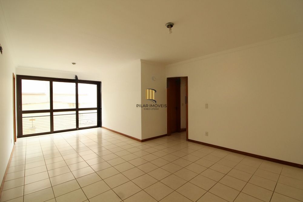 Apartamento com 2 quartos, 1 suíte e 1 vaga de garagem no Bairro Bom Fim.