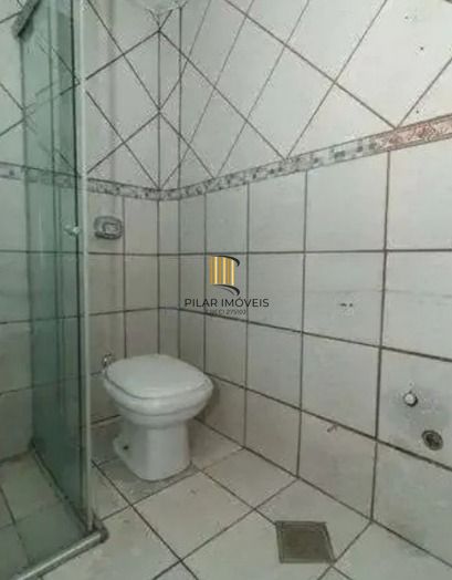 Casa de 3 quartos, 2 banheiros, 2 vagas no bairro Jardim Leopoldina