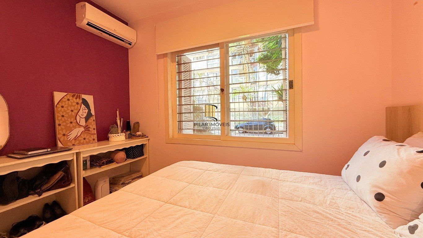 Apartamento térreo com pátio no bairro Santana.