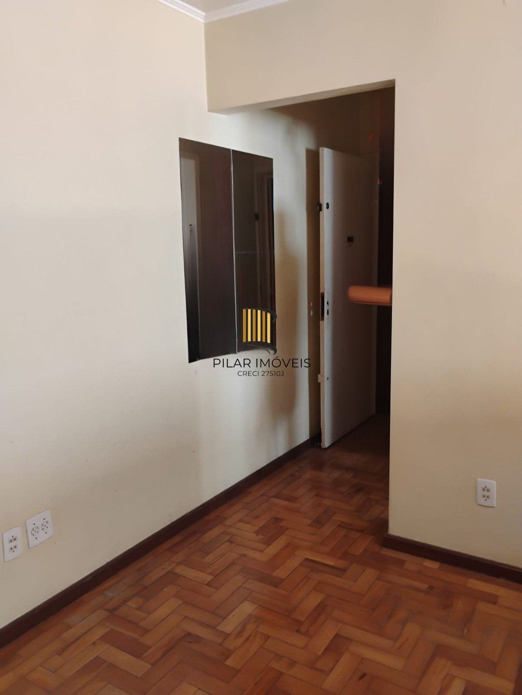 Apartamento com 3 quartos e 2 vagas de garagem no Bairro Jardim Itu/ Planalto.