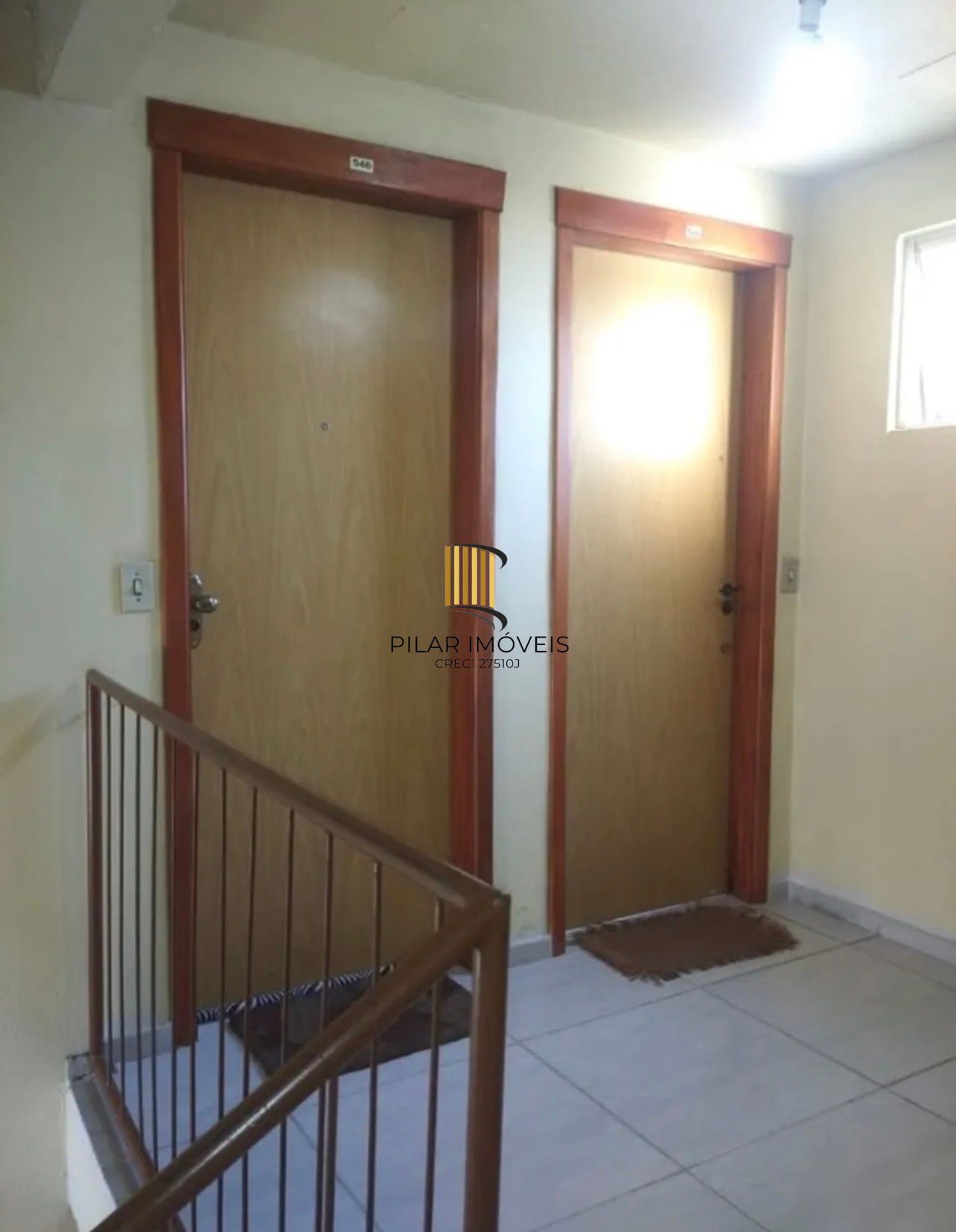 Apartamento de 2 quartos no segundo andar semi mobiliado em Gravataí
