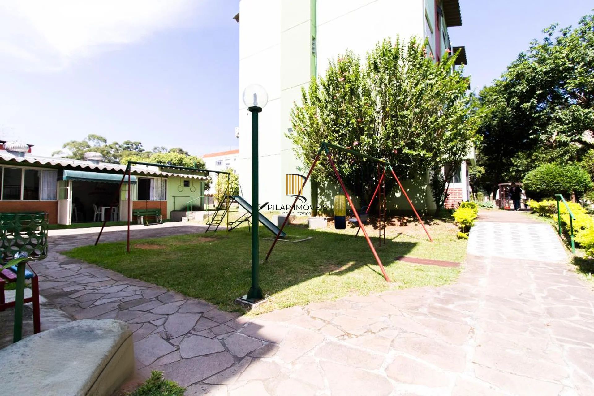 Apartamento com 2 dormitórios no bairro Jardim Itu.