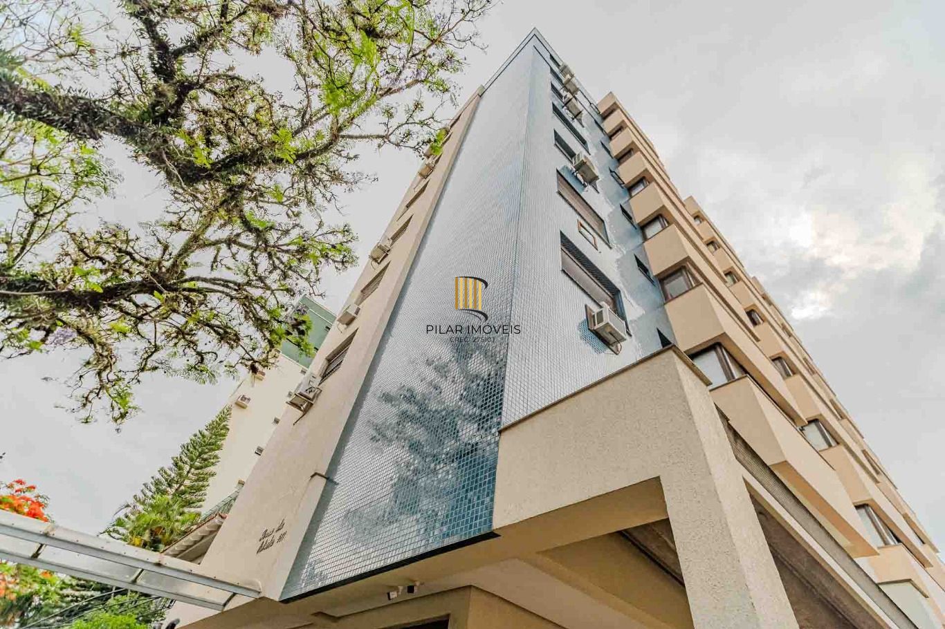 Apartamento com 1 dormitório e 1 vaga de garagem no Bairro Higienópolis