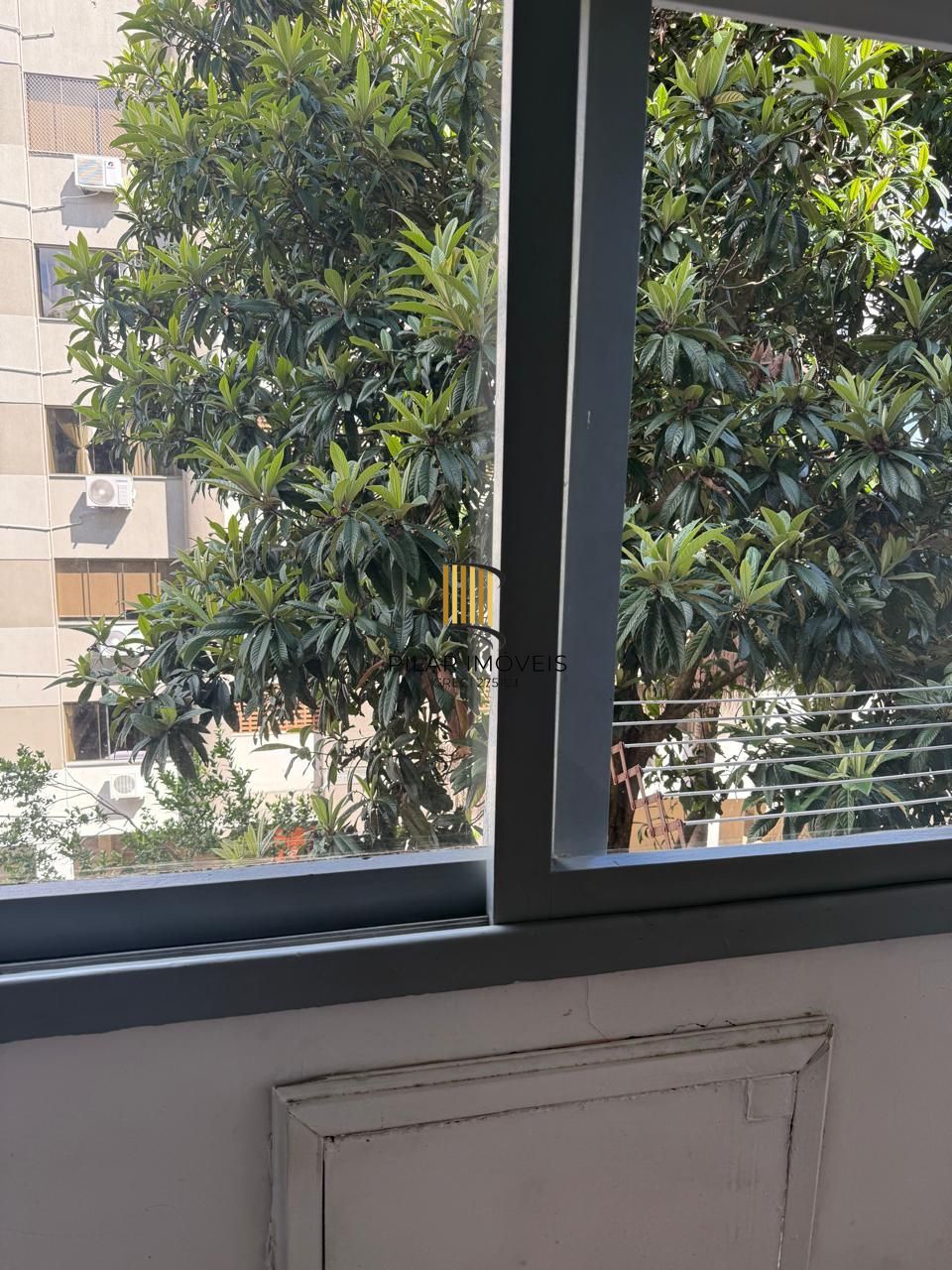 Apartamento 2 Dormitórios Reformado com Vaga na Vila Ipiranga