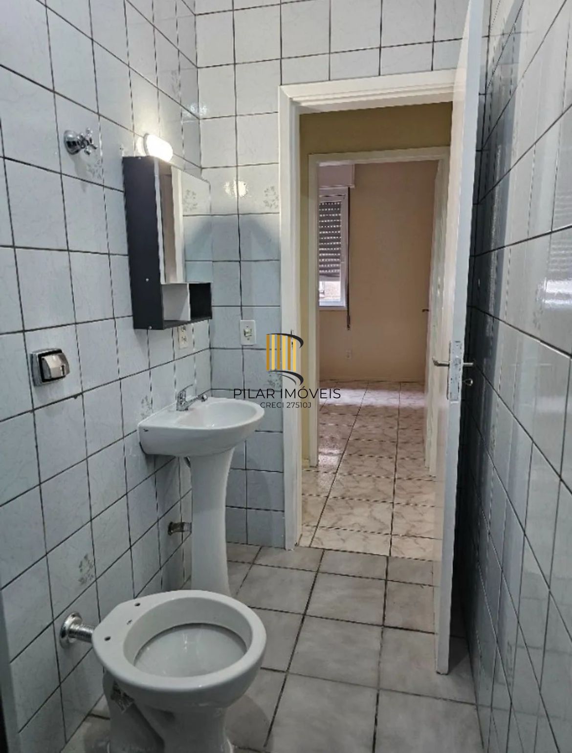 APARTAMENTO, 2 DORMITÓRIOS NO BAIRRO AZENHA EM PORTO ALEGRE PARA COMPRAR
