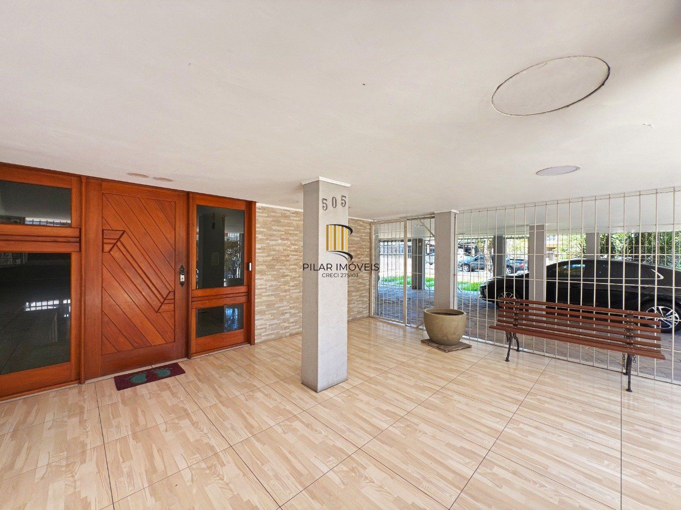 Apartamento com 2 quartos e 1 vaga a venda no bairro Passo da Areia