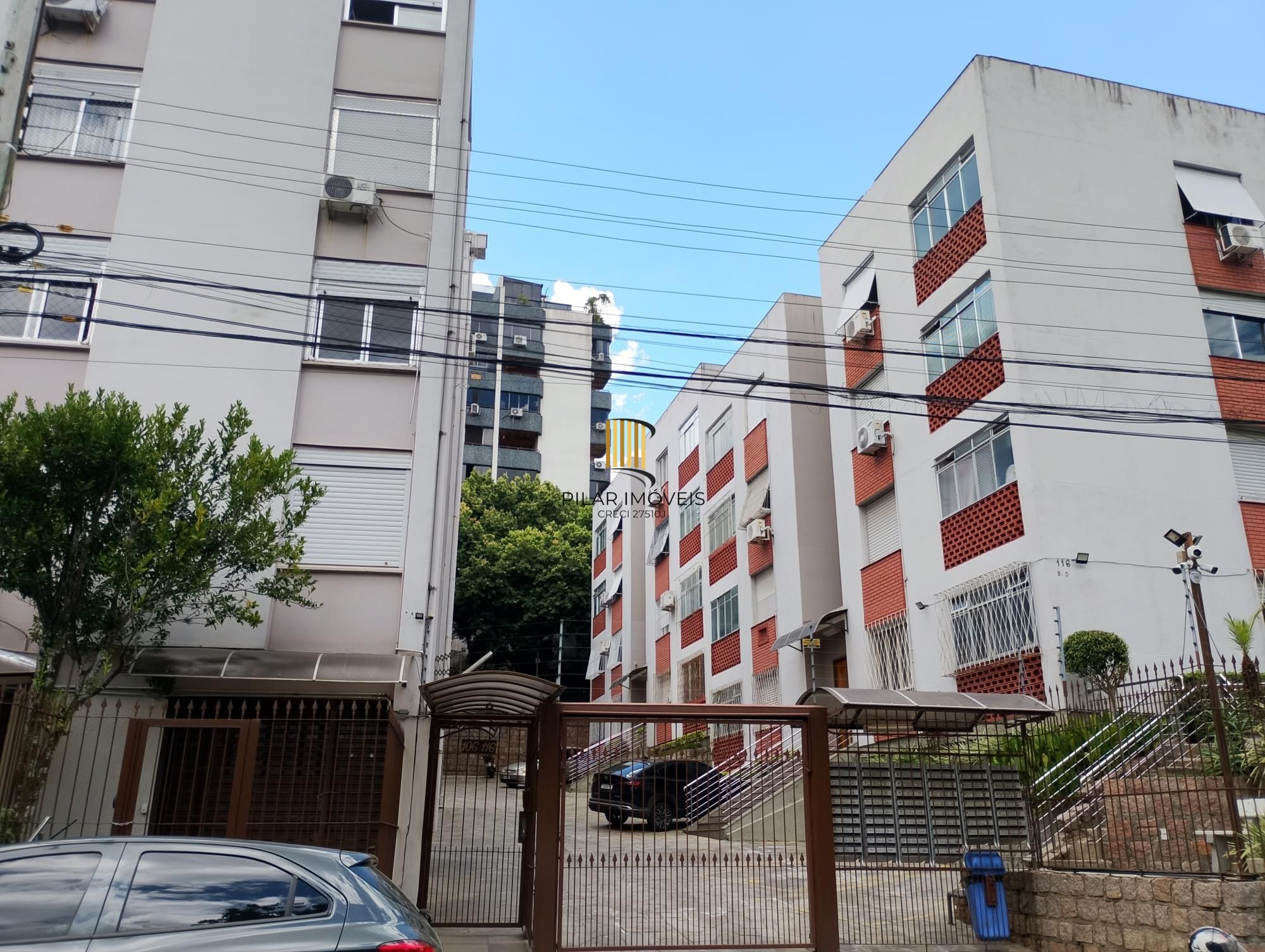 Apartamento à venda com 2 Dormitórios vaga no bairro Petropolis