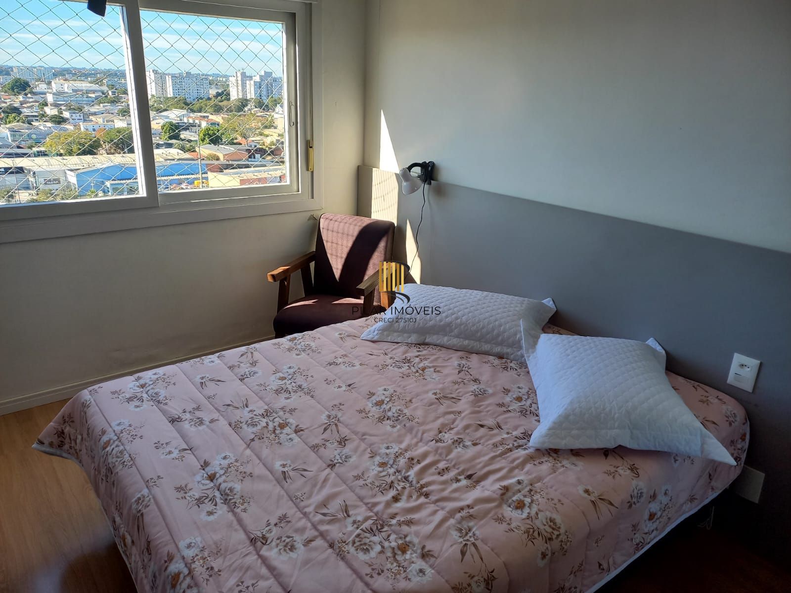 Apartamento de 2 dormitórios , 1 vaga coberta no bairro São Sebastião