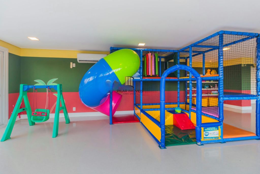 Apartamento com 3 quartos, vaga, elevador e piscina no Bairro São Sebastião