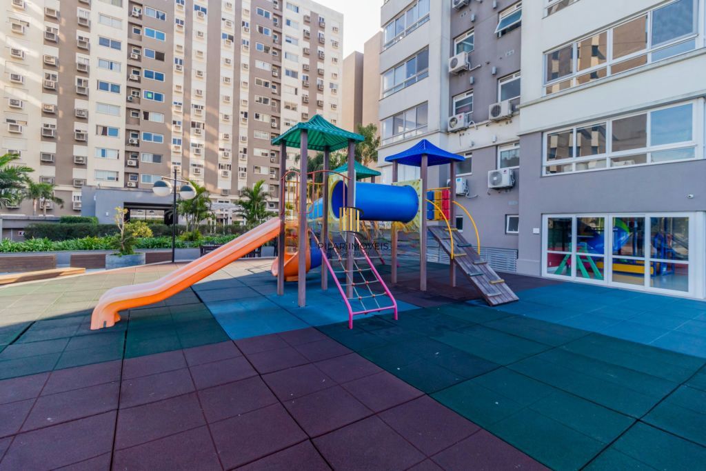 Apartamento com 3 quartos, vaga de garagem e elevador no Bairro Sao sebastiao