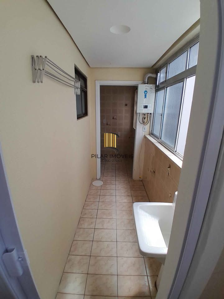 Apartamento à venda com 3 dormitórios 79,79 m² no bairro Tristeza