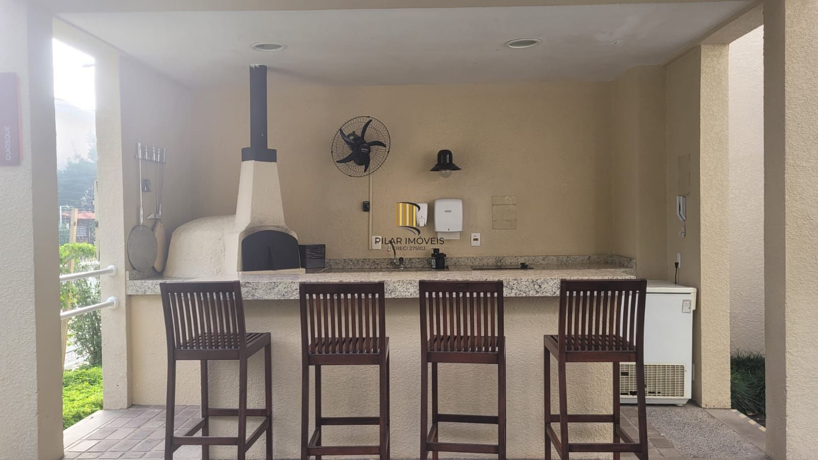 Apartamento mobiliado de 2 quartos, elevador e 1 vaga Jardim Lindóia