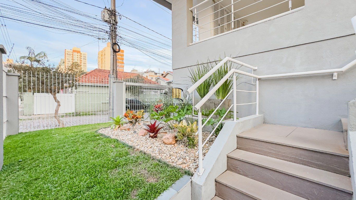 Apartamento com 3 quartos (1 suíte) e 2 vagas no Bairro Passo da Areia.