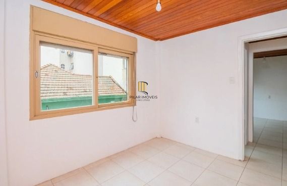 Apartamento com 3 quartos em prédio com elevador no Bairro Cidade Baixa