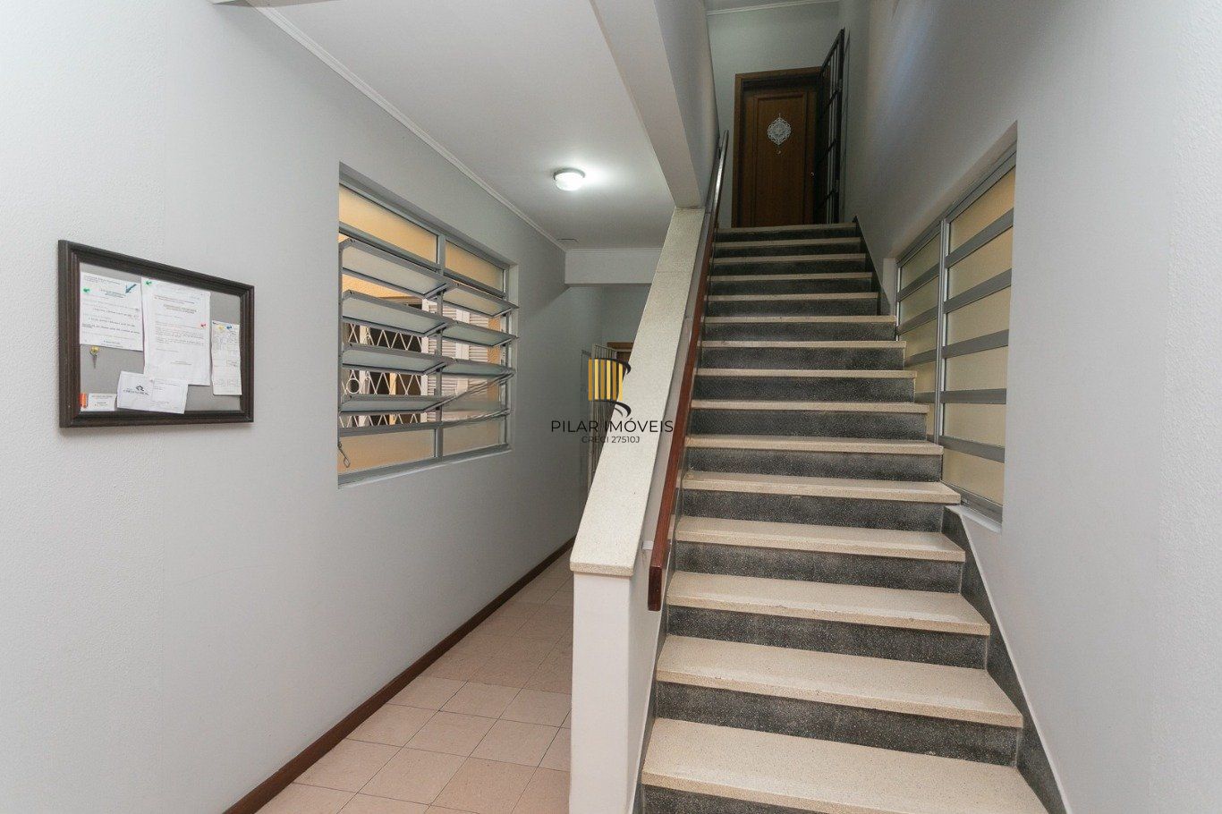 Apartamento de 2 dormitórios no bairro Jardim Lindóia