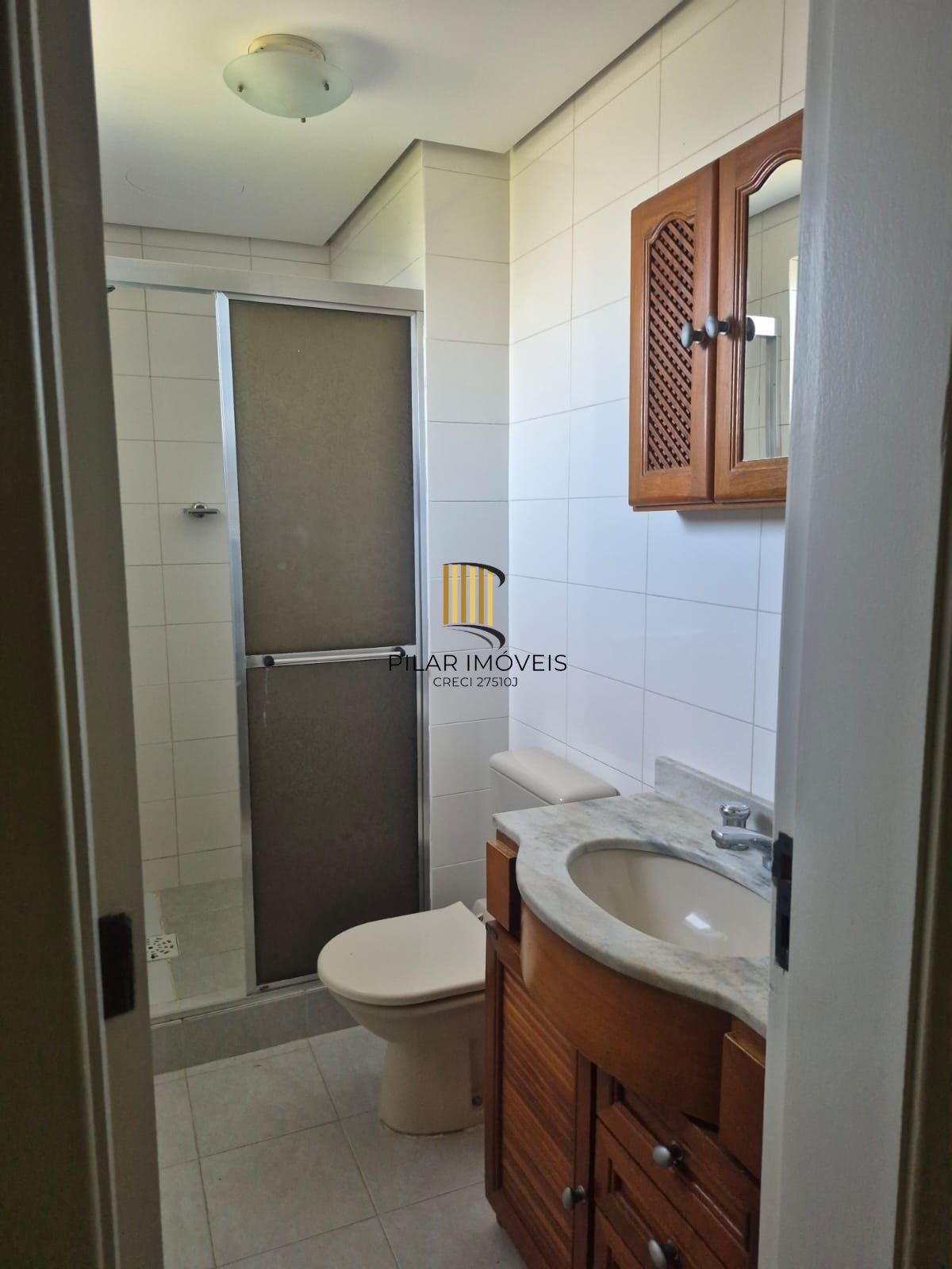 Apartamento de 3 dormitórios, elevador e 1 vaga de garagem em Canoas.