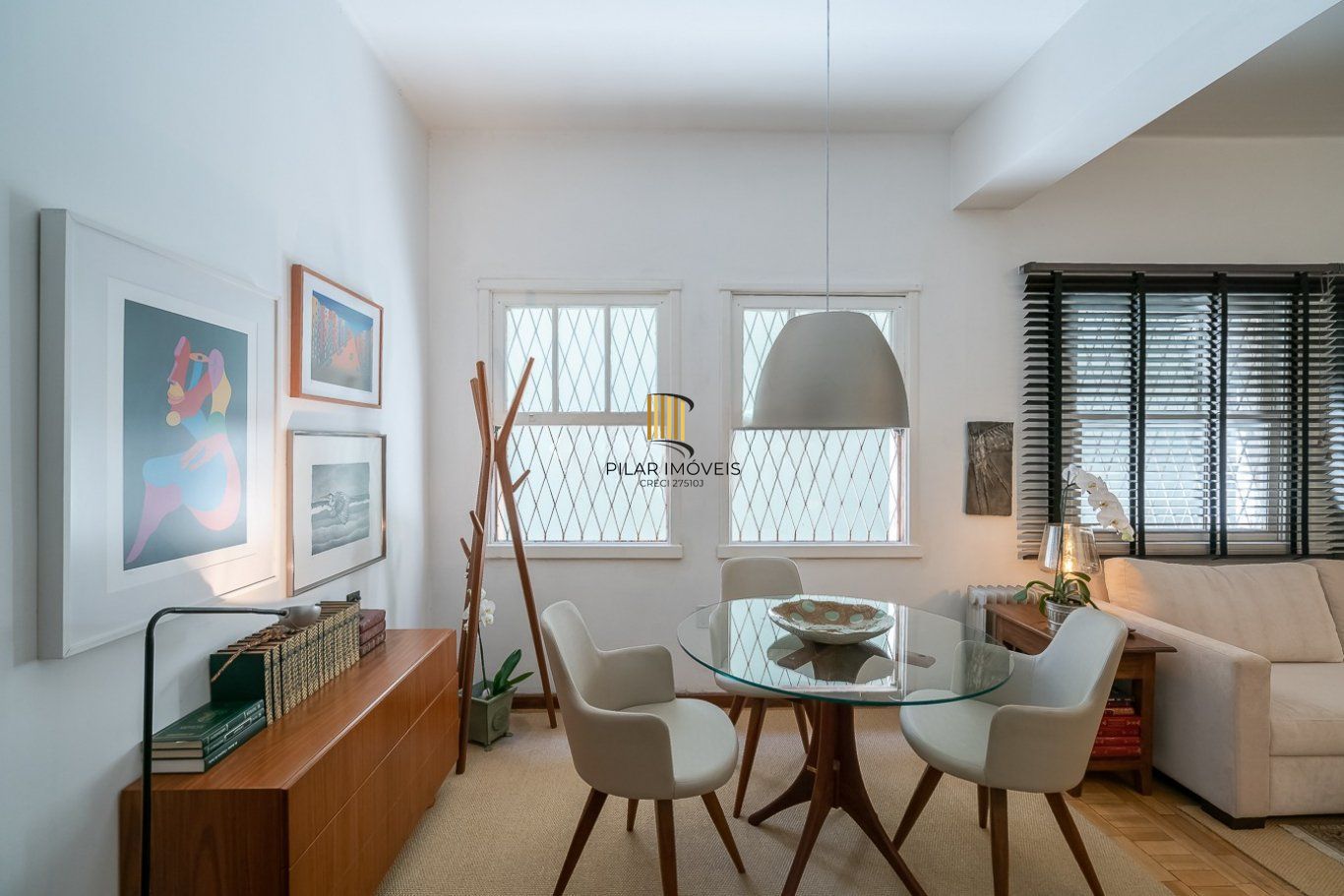 Apartamento com 2 quartos e 82m² à venda em Petrópolis, Porto Alegre.