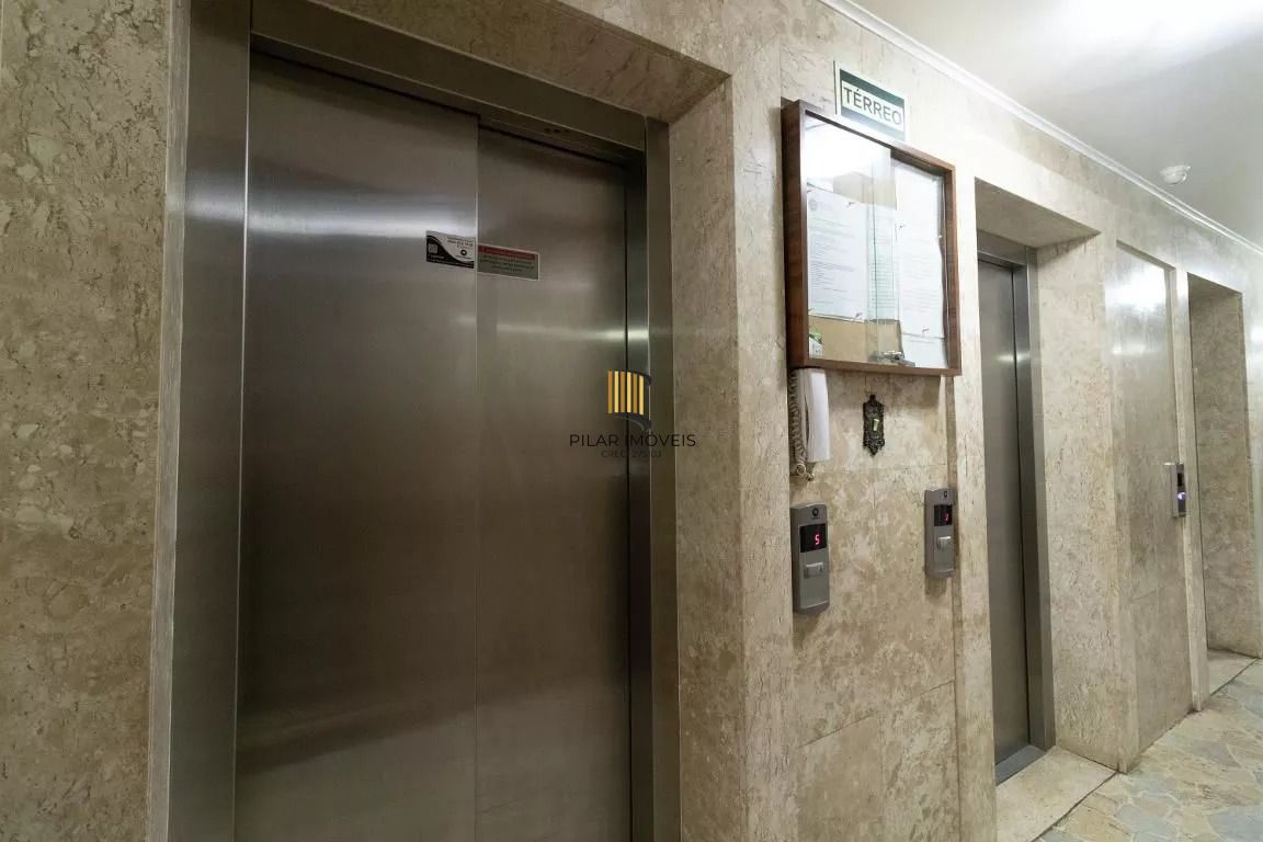 Apartamento com 4 quartos, 3 banheiros no Bairro Centro Historico.