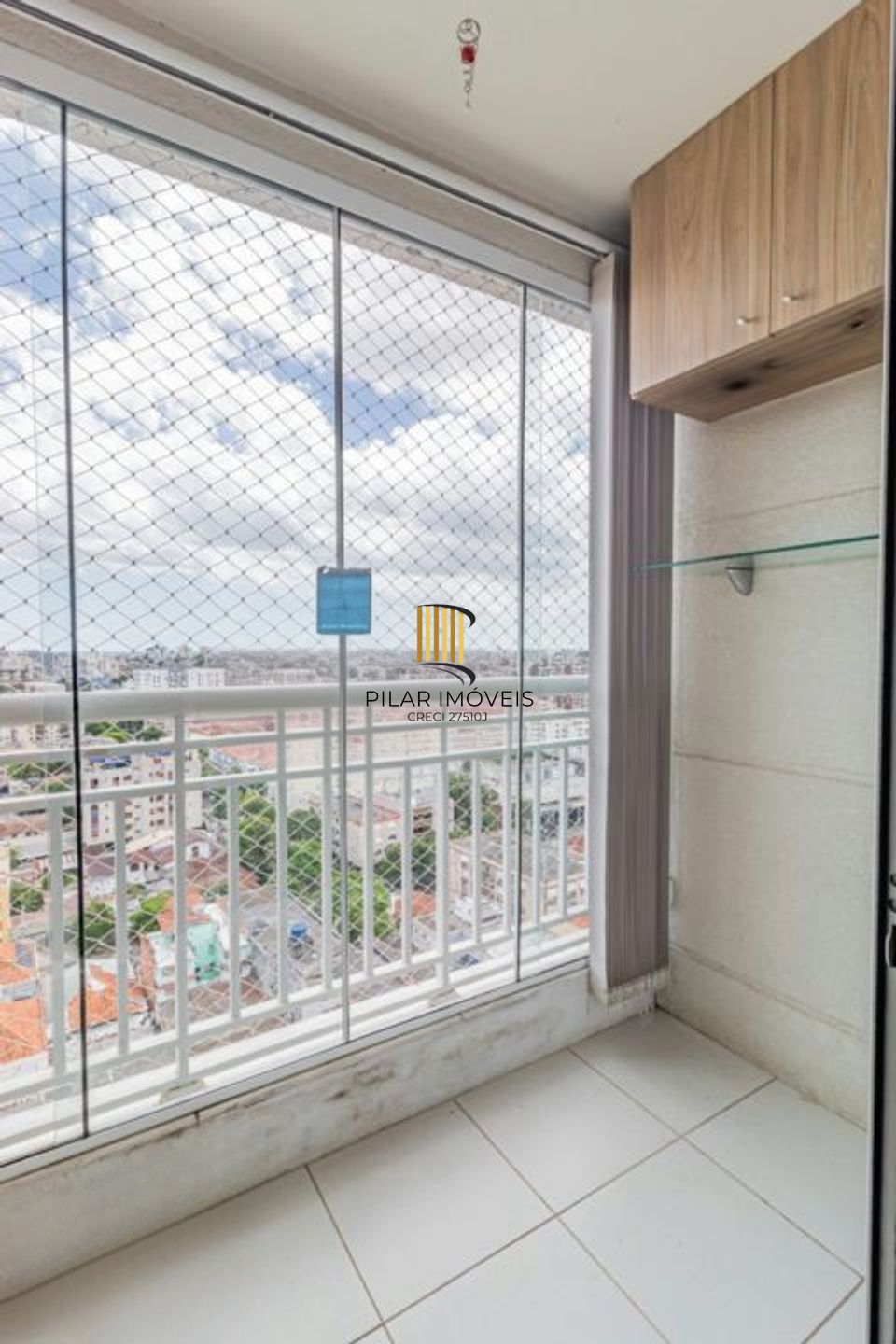 Apartamento de 3 quartos, suíte, elevador e 2 vagas no bairro Vila Ipiranga