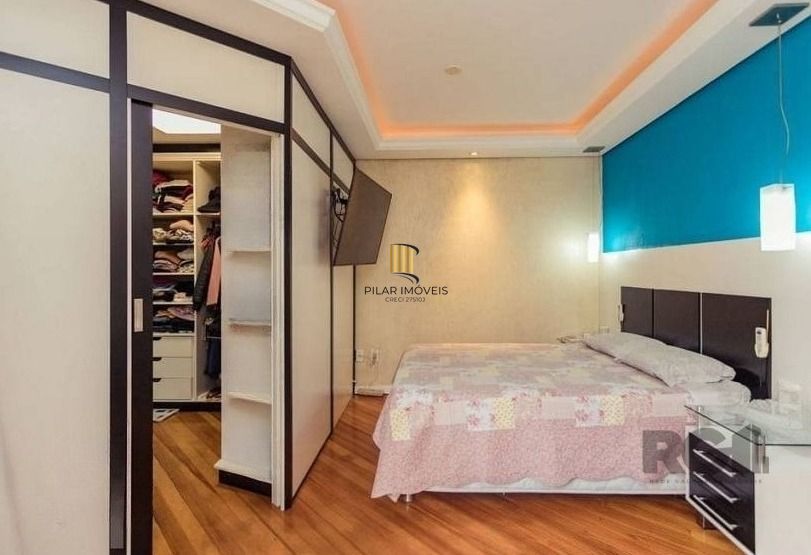Casa com 4 suítes no Bairro Jardim Itu