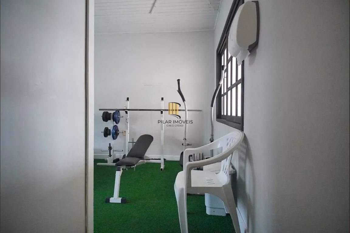 Apartamento 1 dormitório com elevador e vaga no Rubem Berta