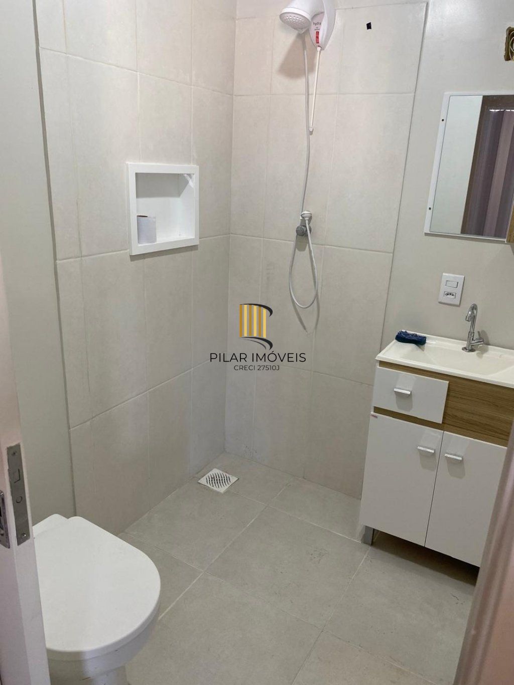 Apartamento JK com 1 quarto e com elevador  no bairro Farroupilha.