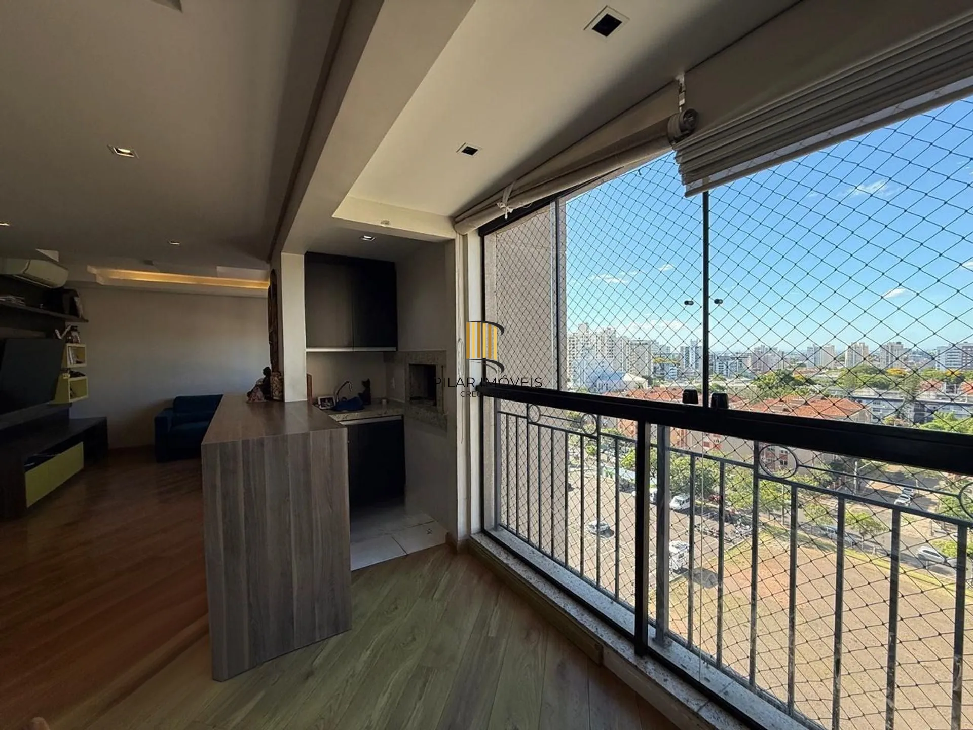 Apartamento de 2 dormitórios, 1 suíte, 2 vagas e 94m² no Jardim Europa.