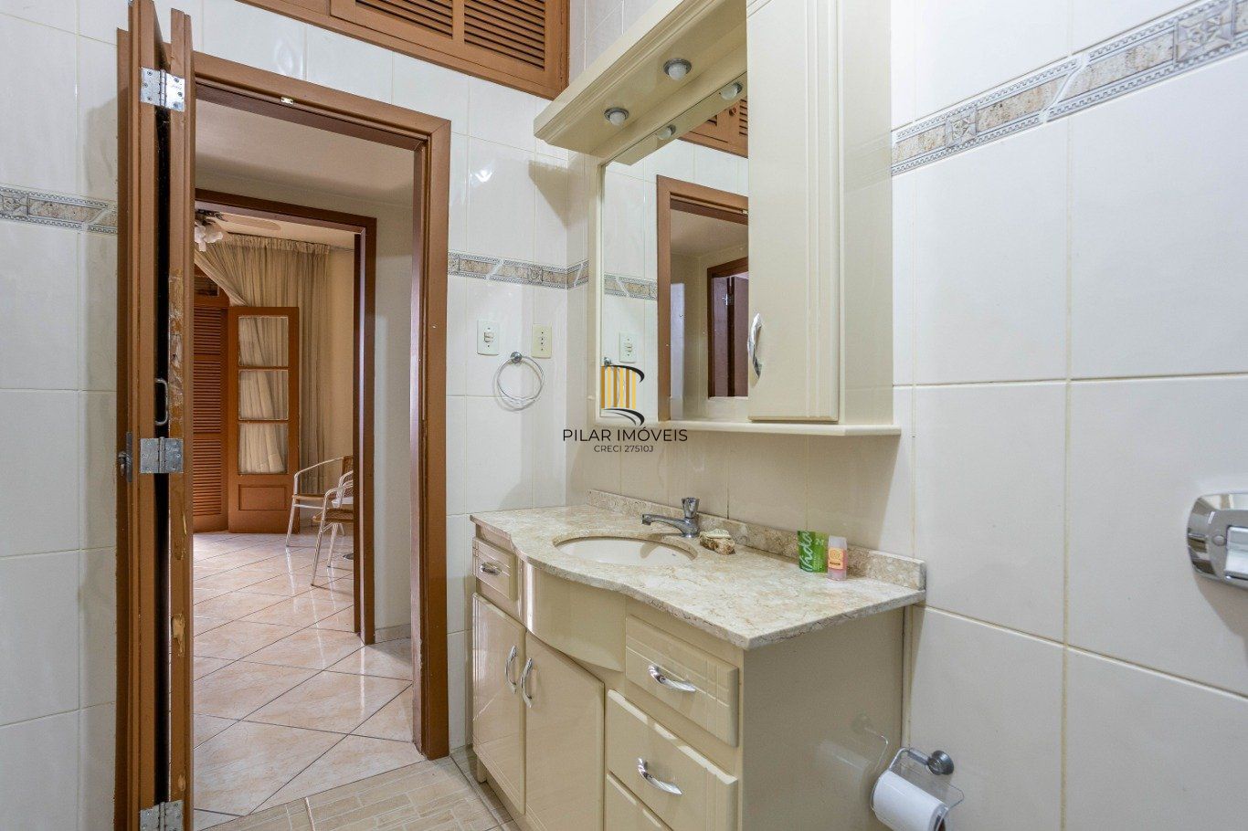Apartamento com 2 dormitórios no Bairro Menino Deus