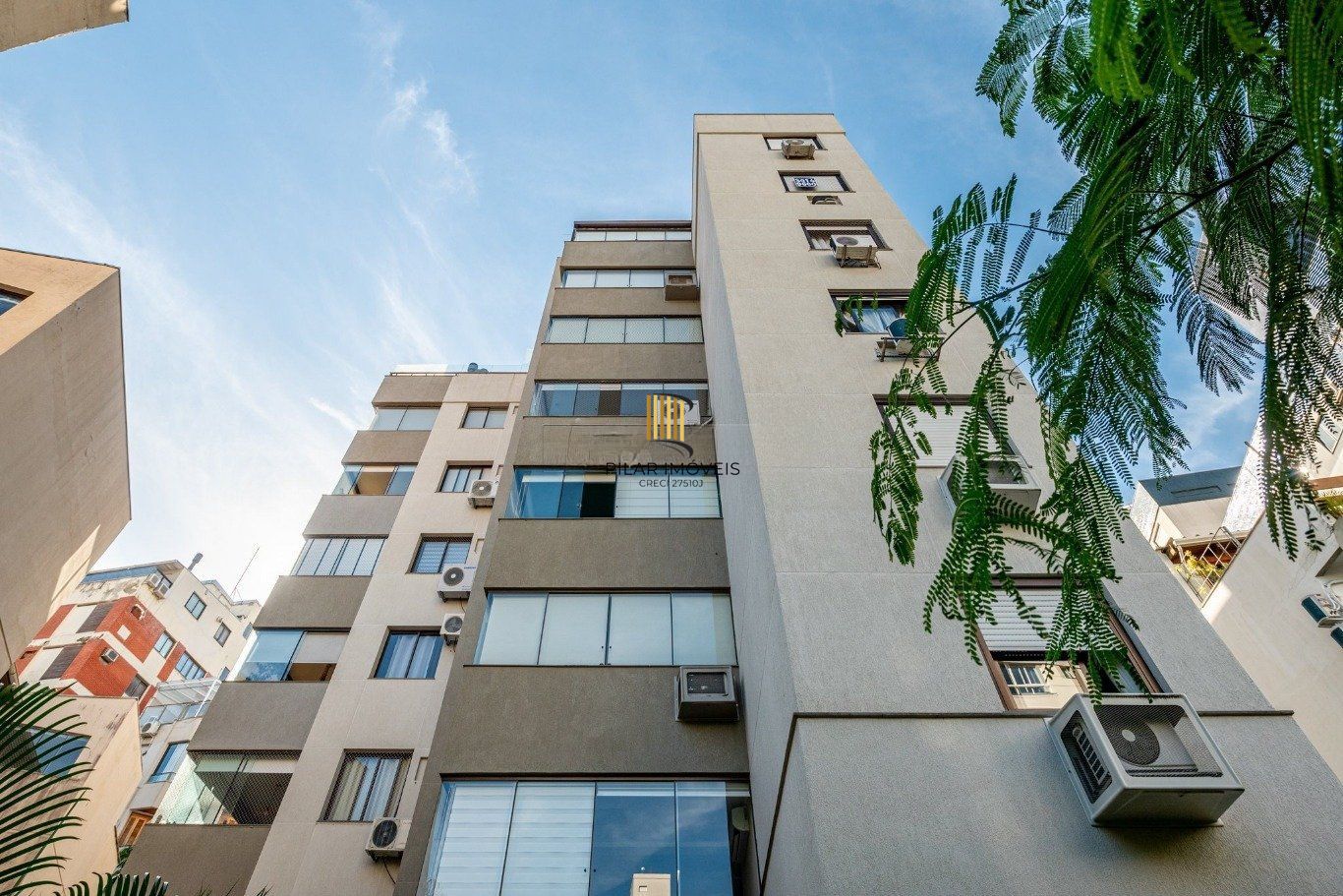 Apartamento com 2 quartos, sendo 1 suíte e 2 vagas no bairro Bela Vista