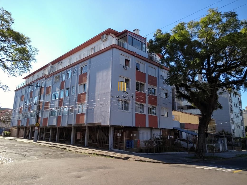 Cobertura com 3 dormitórios no Bairro Partenon