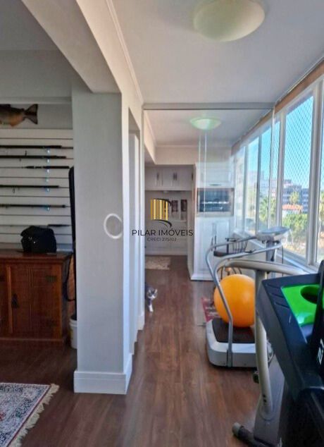 Apartamento com 3 quartos e 283m² à venda em Independência, Porto Alegre.