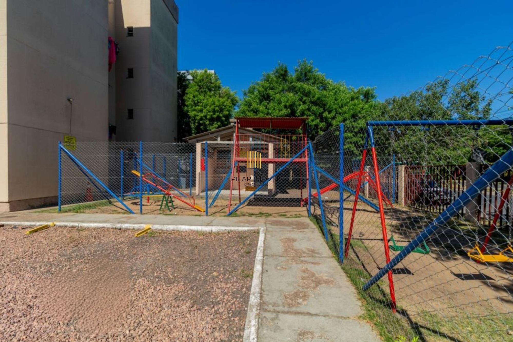 Apartamento com 2 quartos, vaga e salão de festa no bairro Passo das Pedras.