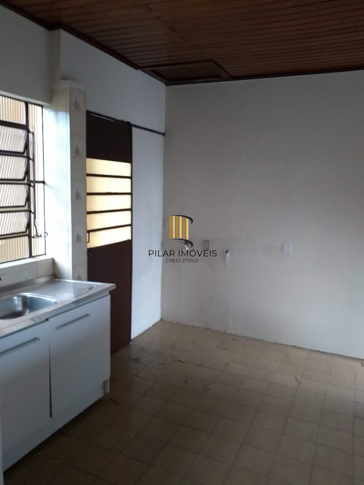 Casas com 3 quartos 230m² à venda no Jardim Planalto Porto Alegre