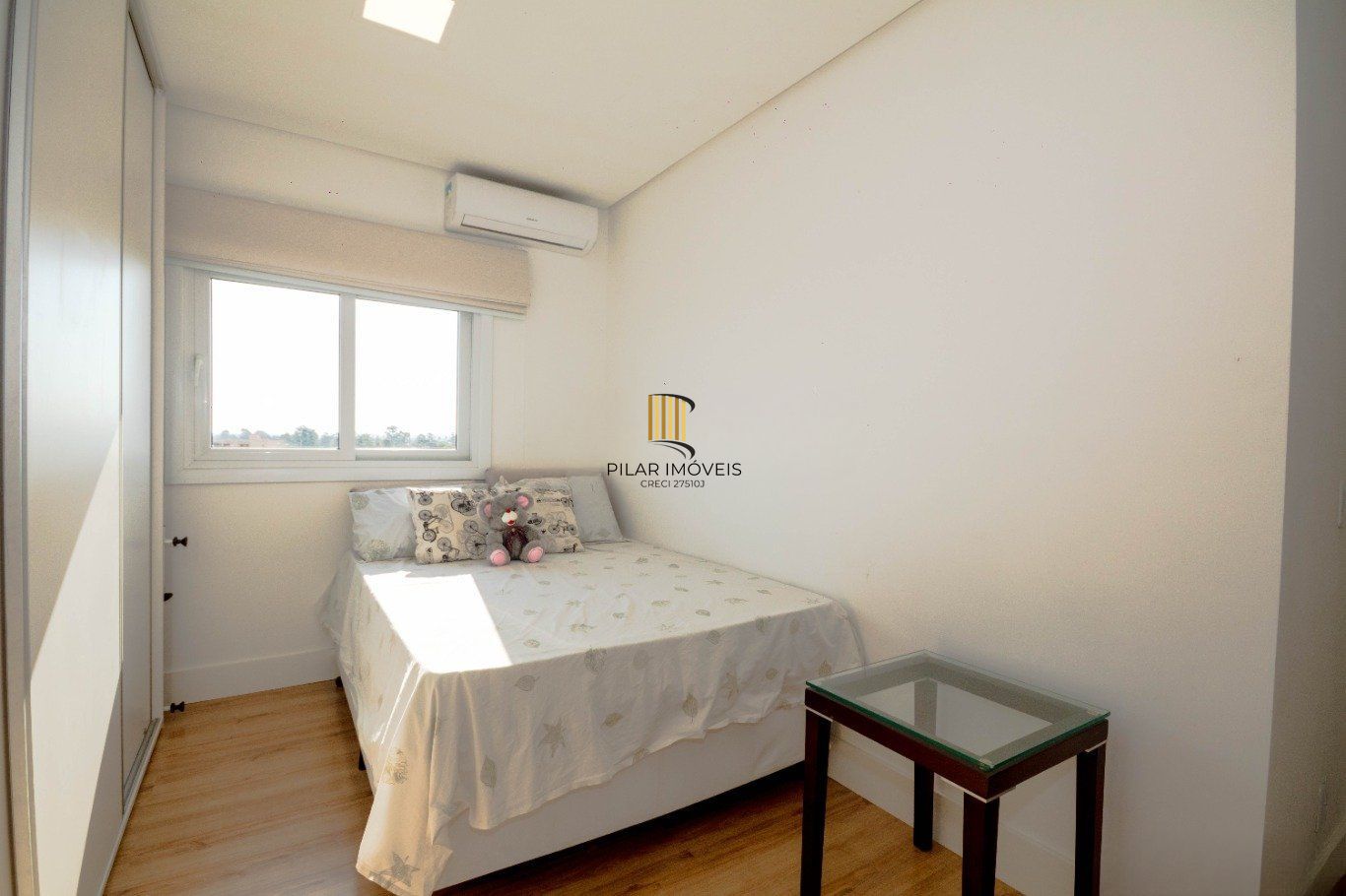 Apartamento com 3 quartos, 1 suíte e 2 vagas de garagem em Canoas