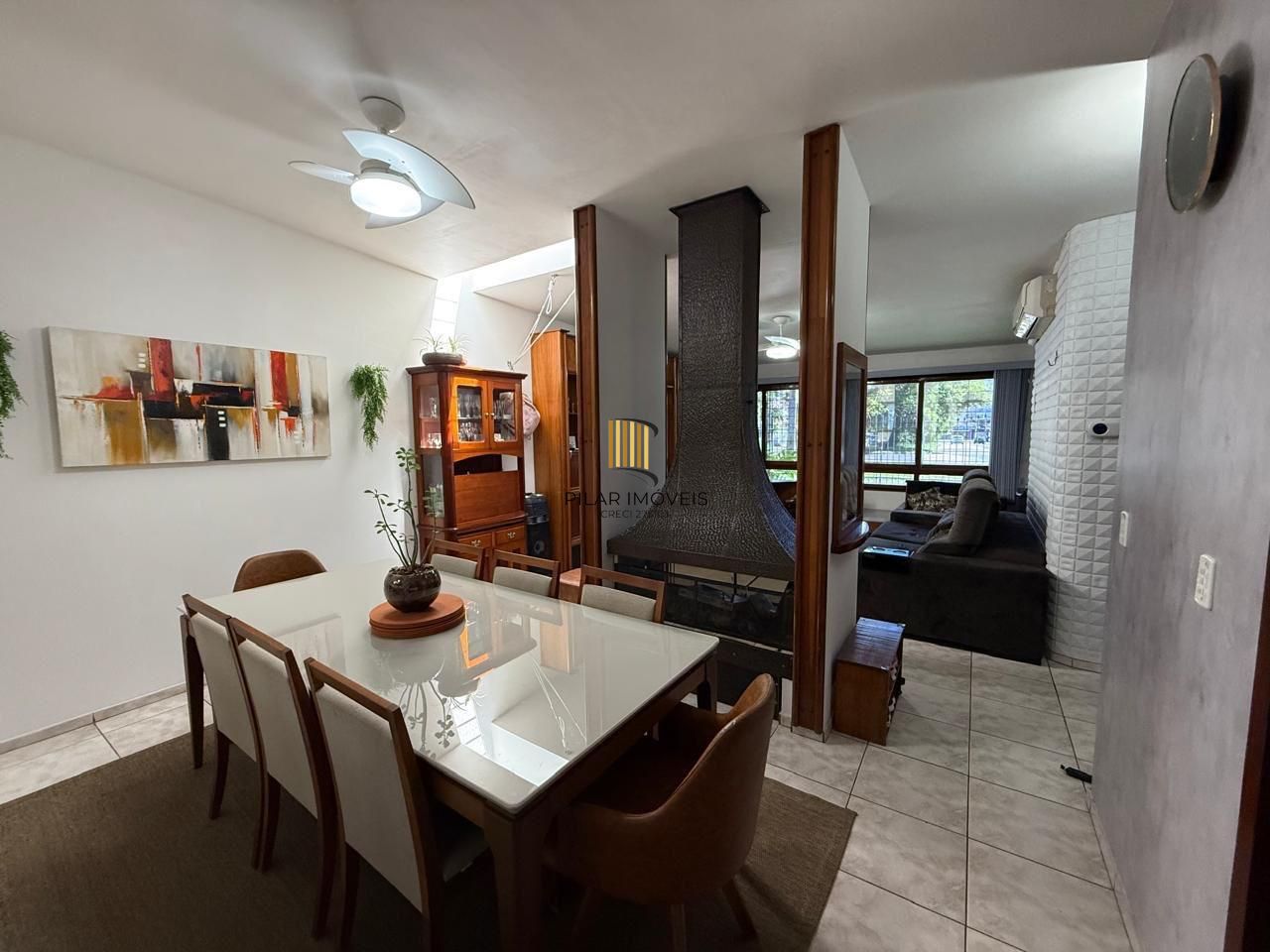 Casa semi mobiliada de 4 dormitórios bairro São Sebastião