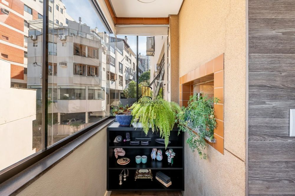 Apartamento com 2 quartos, sendo 1 suíte e 2 vagas no bairro Bela Vista