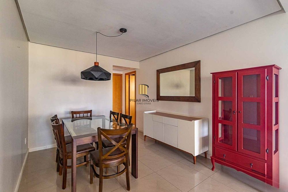 Apartamento de 2 quartos, elevador e 2 vagas no bairro Auxiliadora.