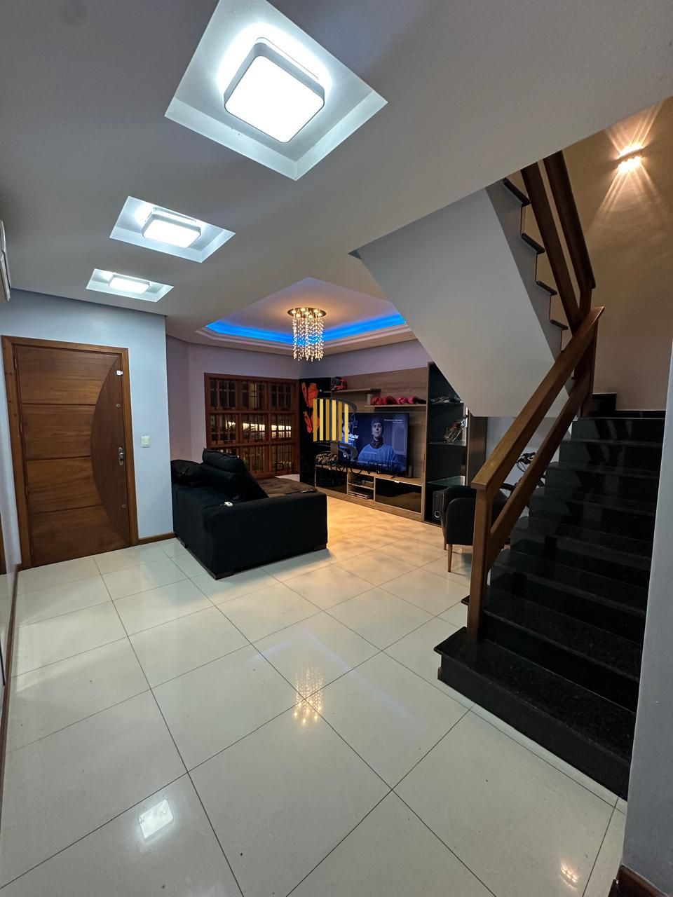 Casa Alto Padrão Mobiliada com Jacuzie Suíte Master