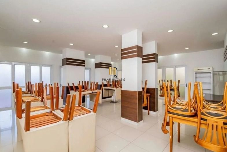 Apartamento de 3 quartos,suíte,elevador e 1 vaga no bairro Vila Ipiranga.