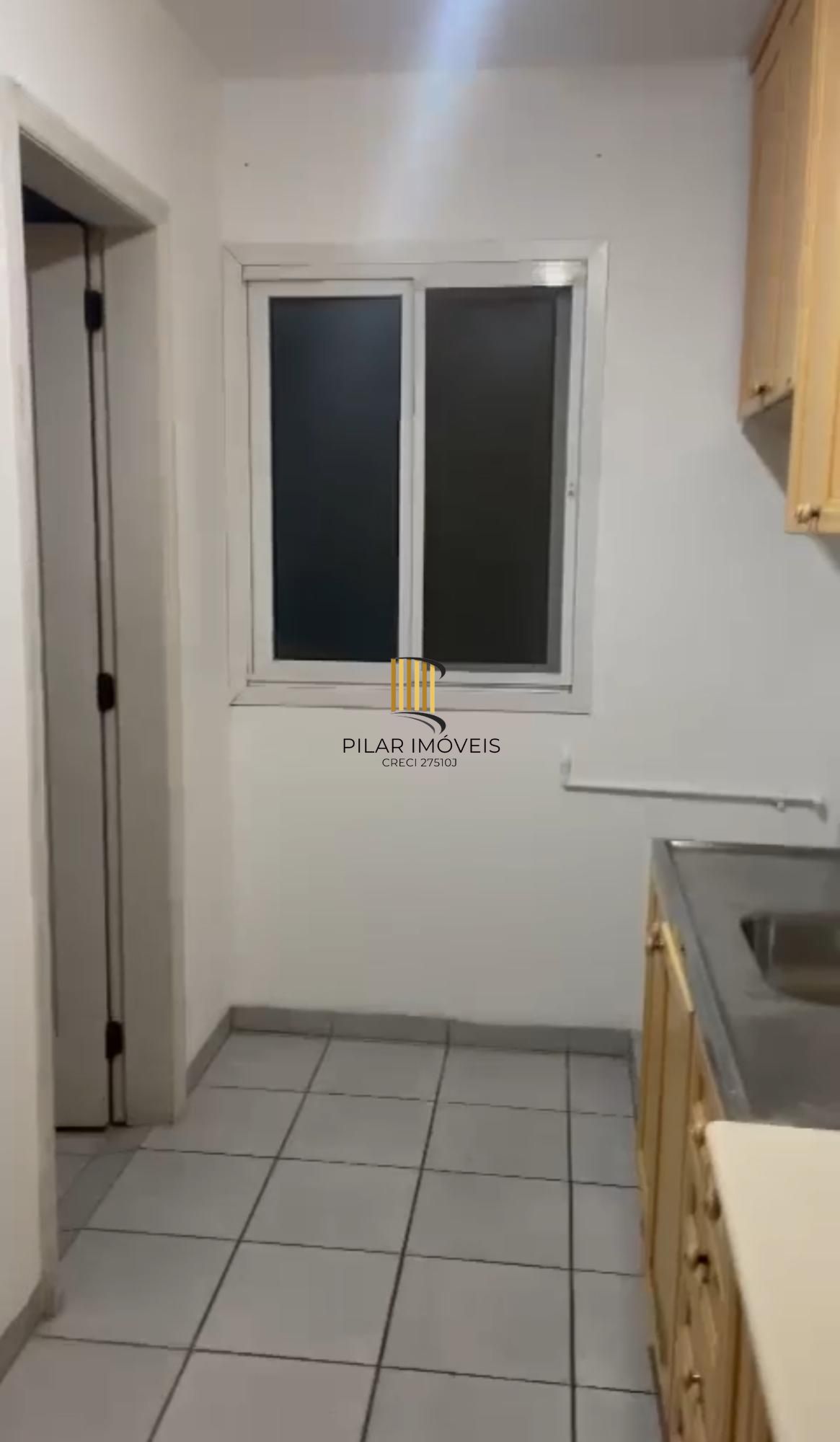Apartamento de 2 quartos Humaitá Quarto andar com cozinha